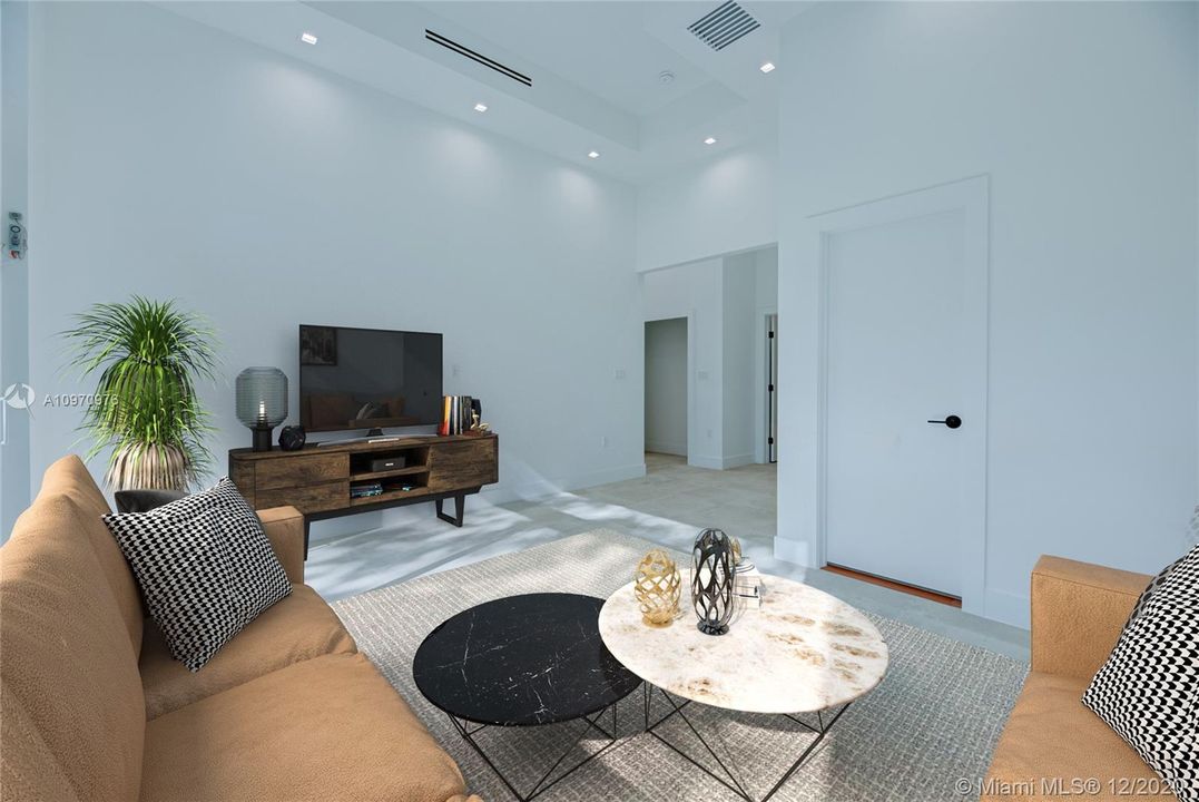 Recently Sold: $2,500,000 (5 beds, 5 baths, 4200 Square Feet)