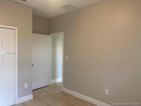 Recently Rented: $2,085 (4 beds, 2 baths, 1818 Square Feet)