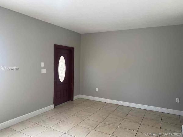 Recently Rented: $2,085 (4 beds, 2 baths, 1818 Square Feet)