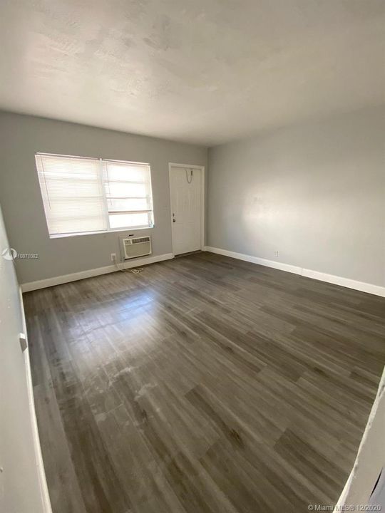 Recently Rented: $1,000 (1 beds, 1 baths, 0 Square Feet)