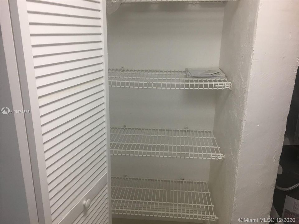 最近租的: $1,275 (1 贝兹, 1 浴室, 699 平方英尺)