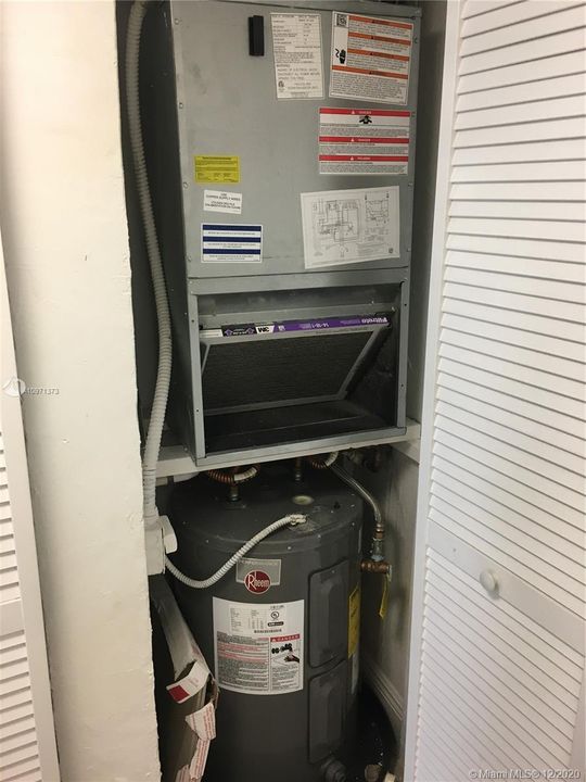 最近租的: $1,275 (1 贝兹, 1 浴室, 699 平方英尺)