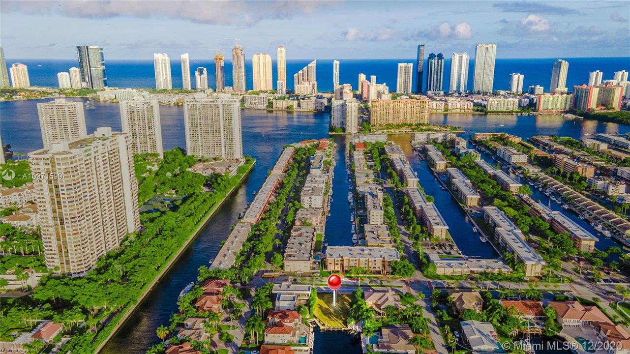 Недавно продано: $1,350,000 (0.26 acres)