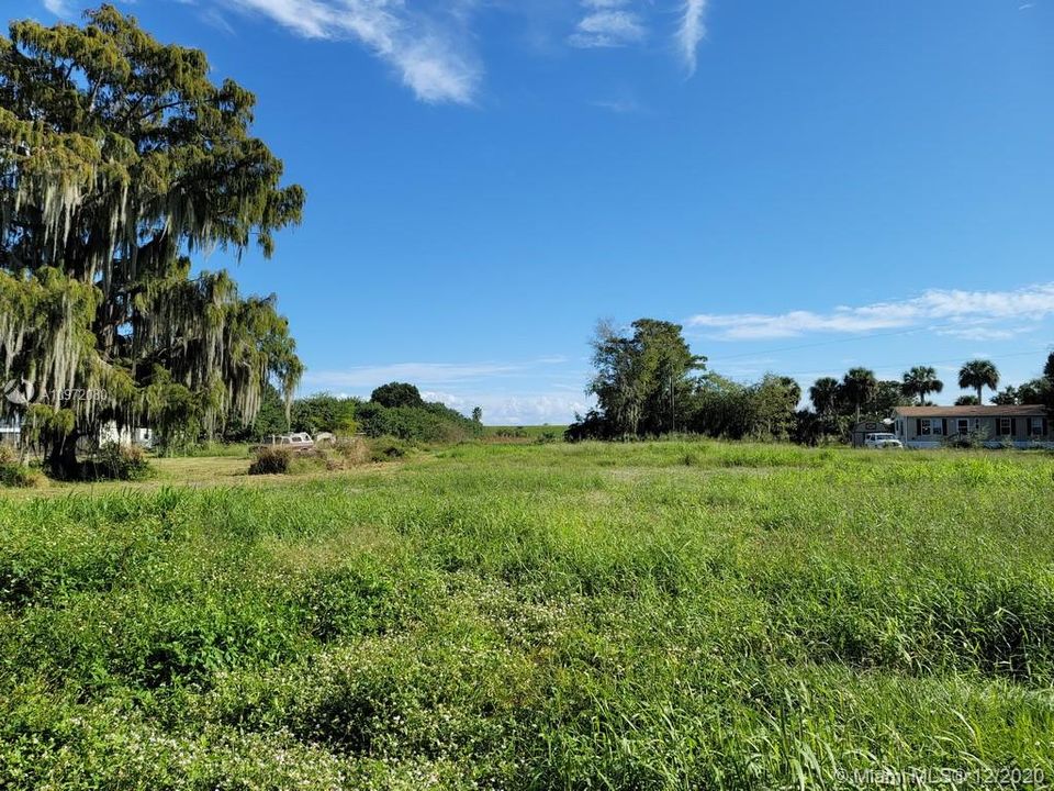 Vendido Recientemente: $79,000 (2.72 acres)