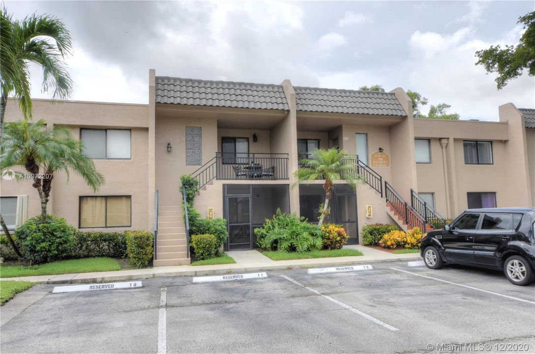 Recently Sold: $235,000 (2 beds, 2 baths, 1220 Square Feet)