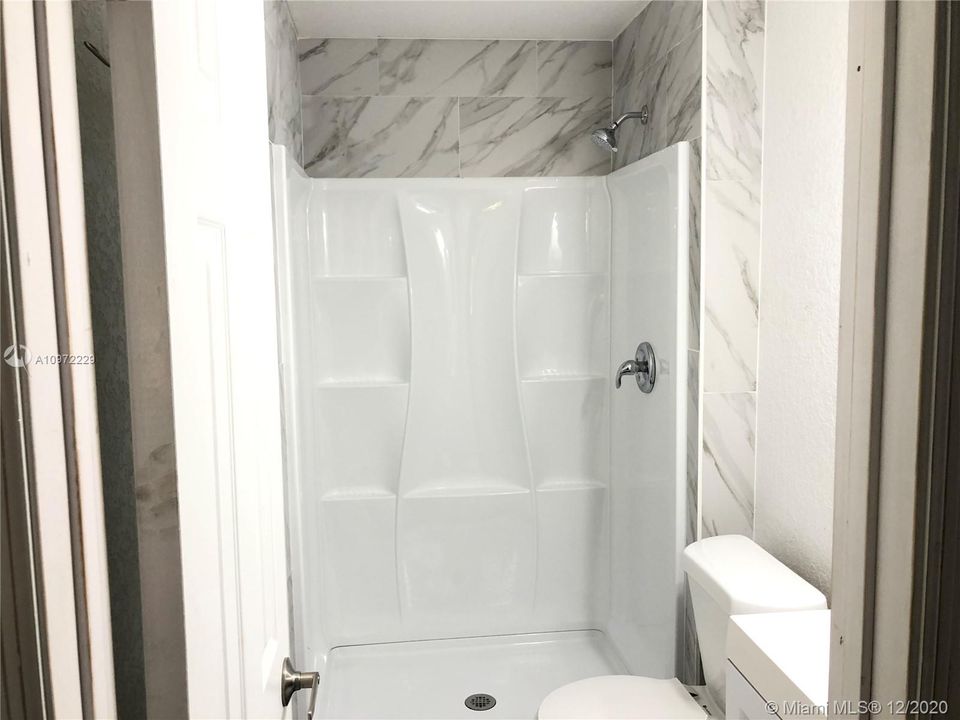 Recently Sold: $244,900 (3 beds, 2 baths, 1067 Square Feet)