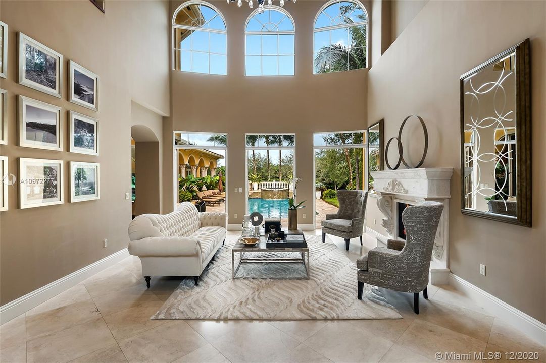 Recently Sold: $2,995,000 (6 beds, 7 baths, 7568 Square Feet)