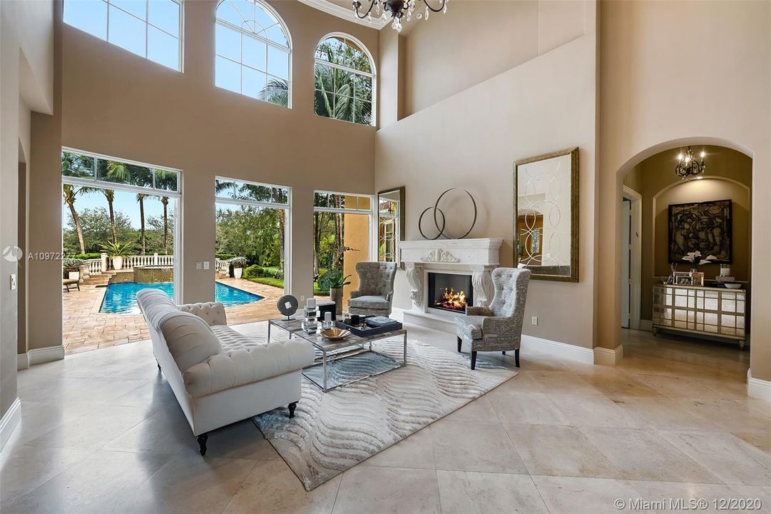 Recently Sold: $2,995,000 (6 beds, 7 baths, 7568 Square Feet)