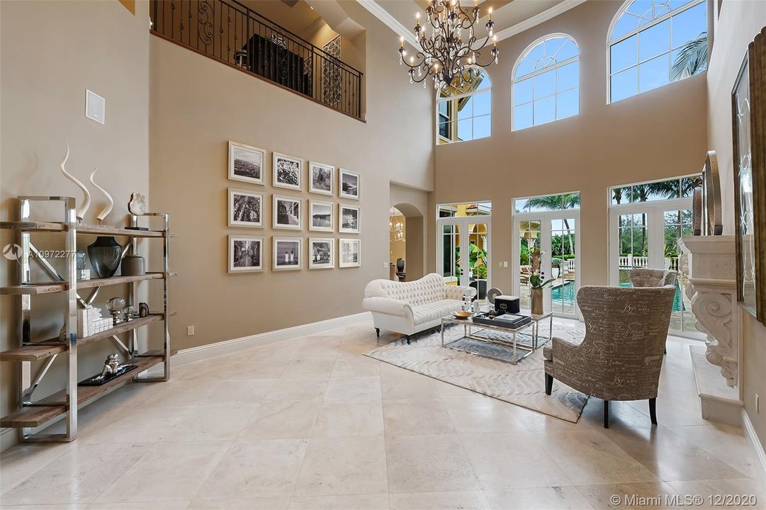 Recently Sold: $2,995,000 (6 beds, 7 baths, 7568 Square Feet)