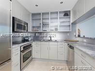 Recently Sold: $1,100,000 (2 beds, 2 baths, 1058 Square Feet)