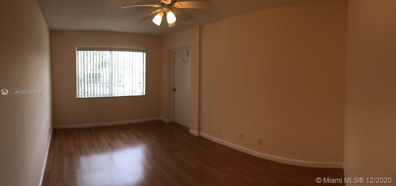 Recently Rented: $1,250 (2 beds, 2 baths, 1070 Square Feet)