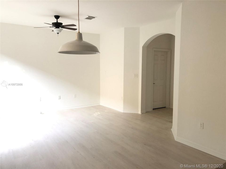 Recently Rented: $2,000 (4 beds, 2 baths, 2102 Square Feet)