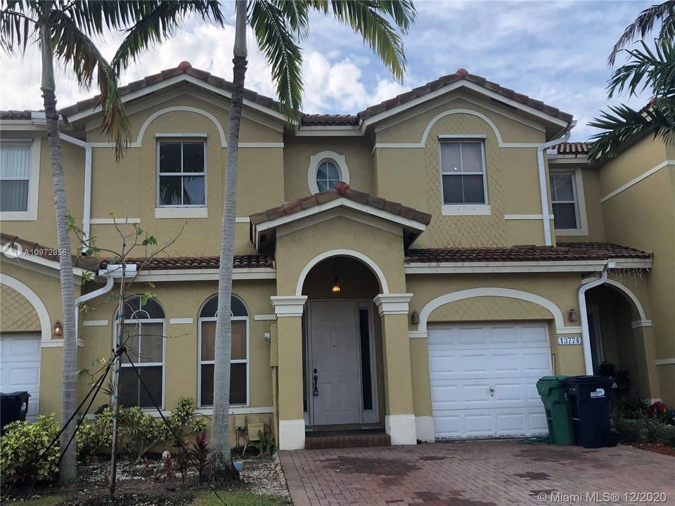 Recently Rented: $2,000 (4 beds, 2 baths, 2102 Square Feet)