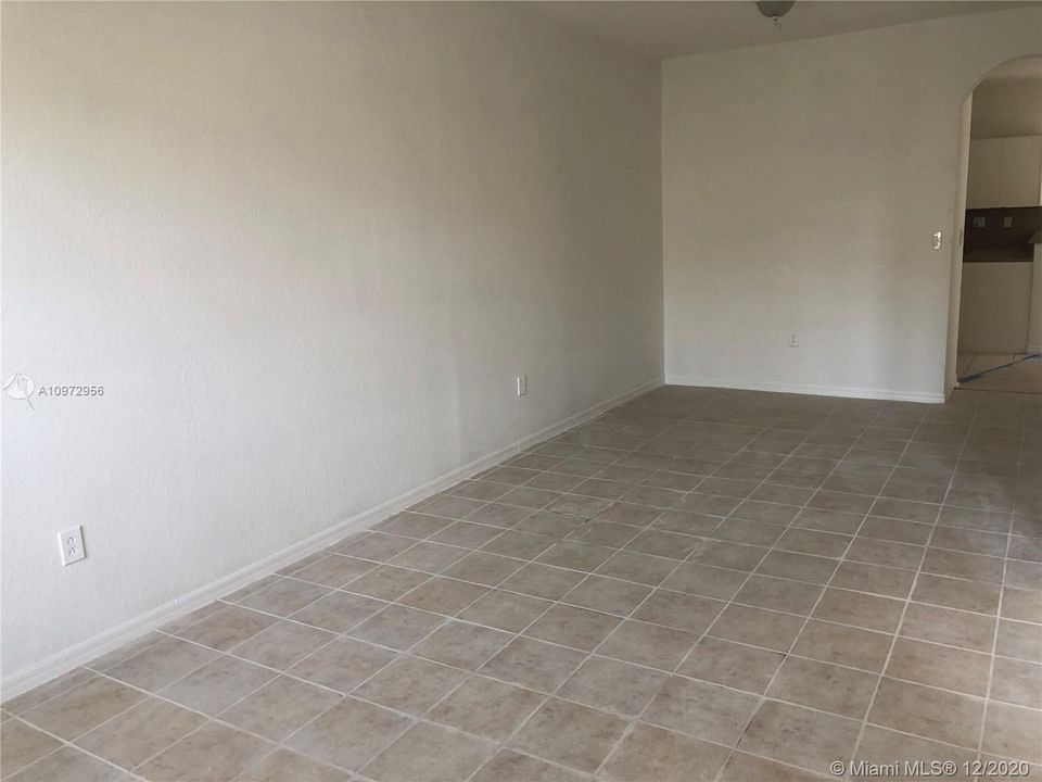 Recently Rented: $2,000 (4 beds, 2 baths, 2102 Square Feet)