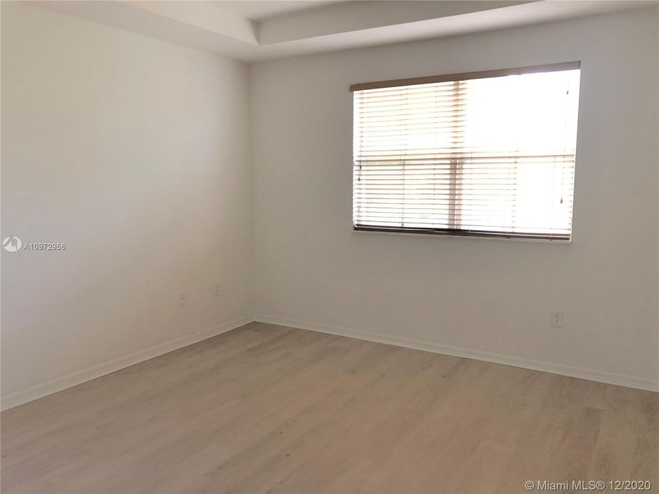 Recently Rented: $2,000 (4 beds, 2 baths, 2102 Square Feet)