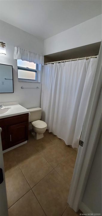 最近租的: $1,500 (3 贝兹, 2 浴室, 1200 平方英尺)