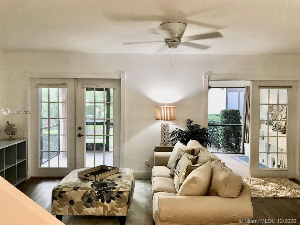 Recently Sold: $179,900 (2 beds, 2 baths, 1250 Square Feet)