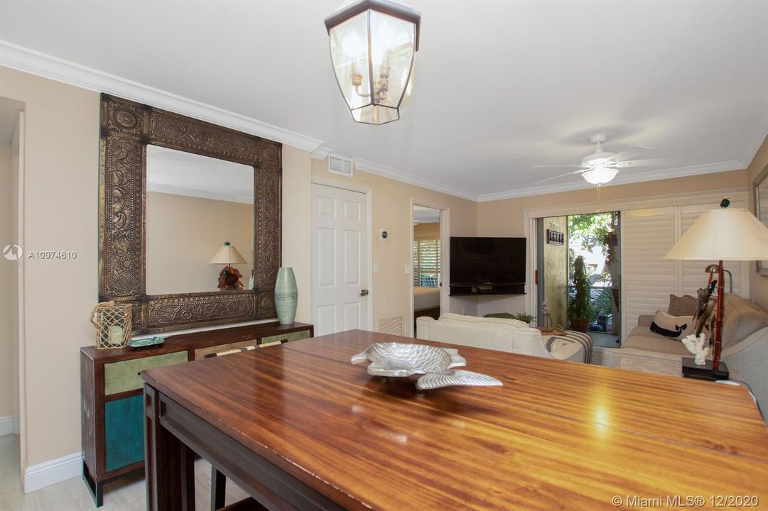 Neutral colors throughout ... Attention paid to every detail!