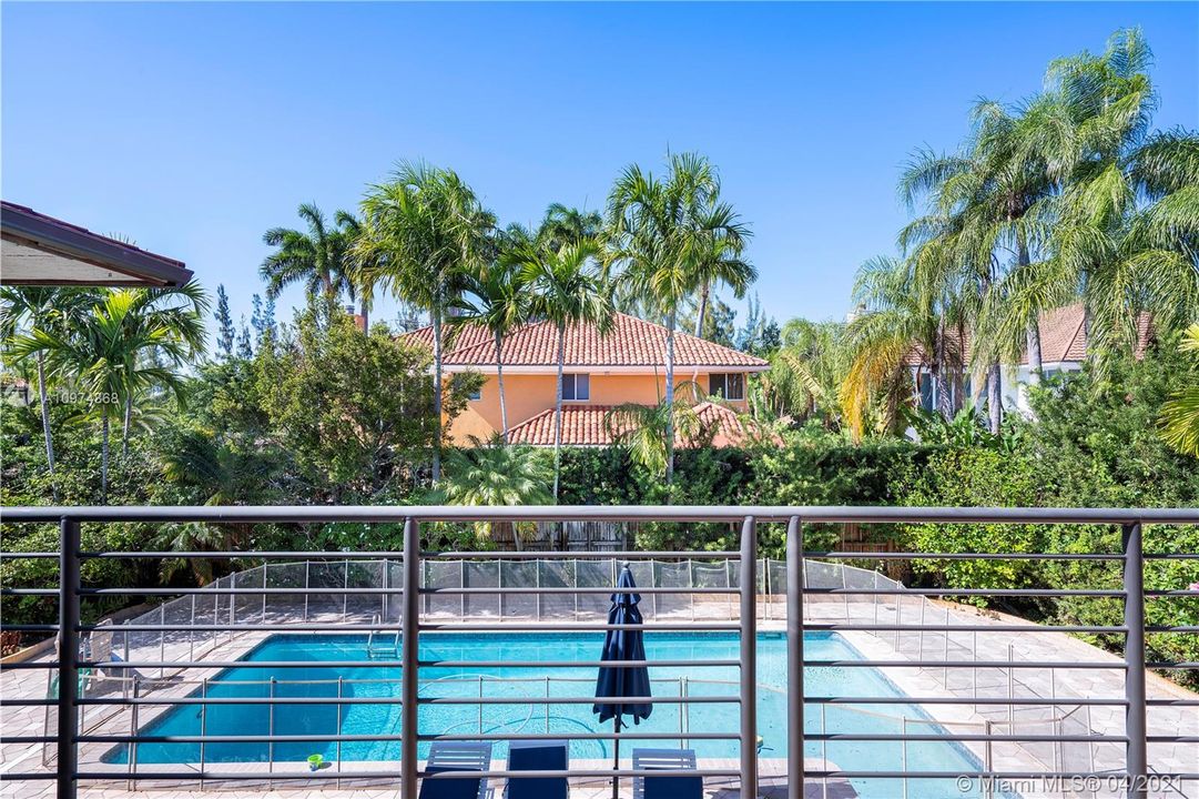 Recently Sold: $1,654,000 (4 beds, 4 baths, 3886 Square Feet)