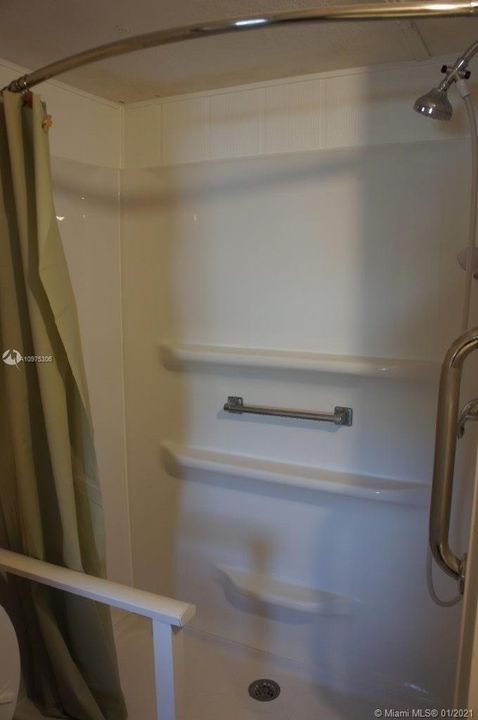 Vendido Recientemente: $47,500 (2 camas, 1 baños, 0 Pies cuadrados)