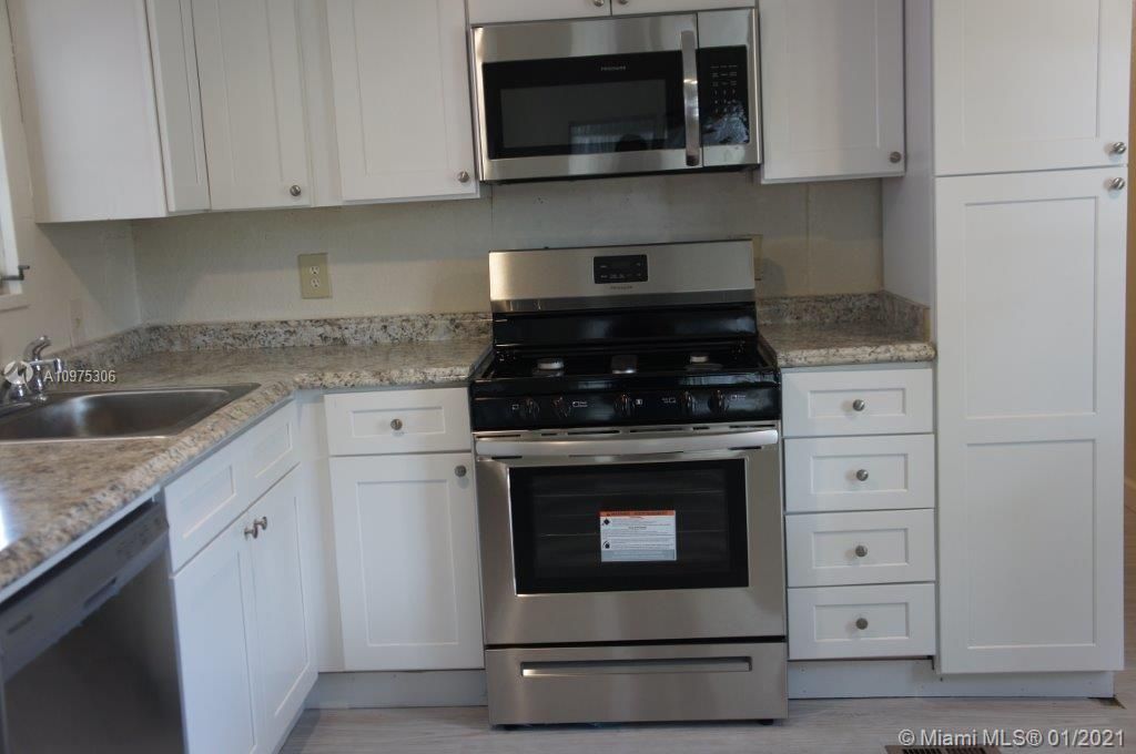 Vendido Recientemente: $47,500 (2 camas, 1 baños, 0 Pies cuadrados)