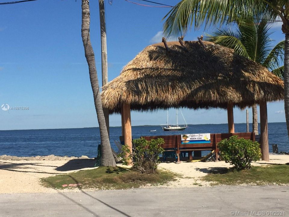 Community Tiki Hut on the Open Bay Front