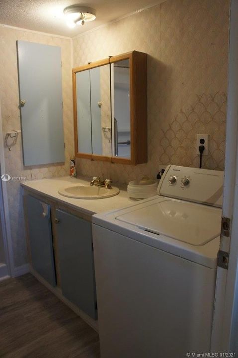 Vendido Recientemente: $47,500 (2 camas, 1 baños, 0 Pies cuadrados)