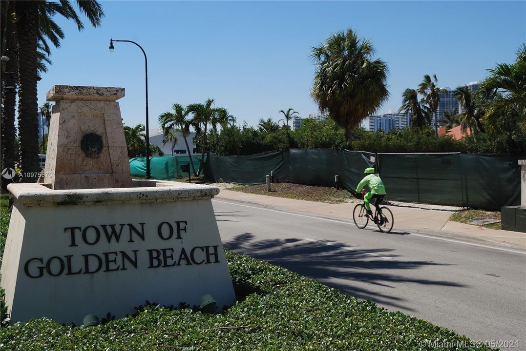 Недавно продано: $1,989,250 (0.34 acres)