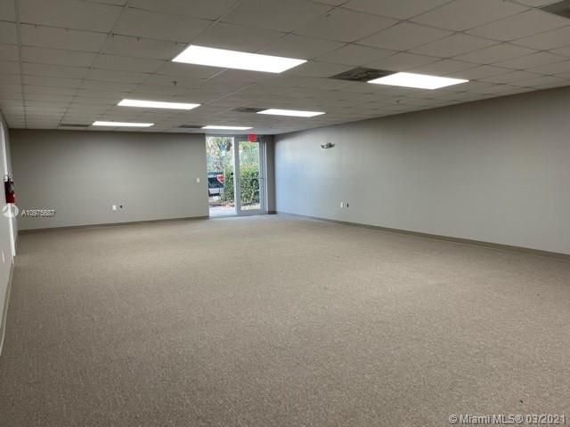 800+/- TOTAL SQ. FT. OPEN OFFICE AREA
