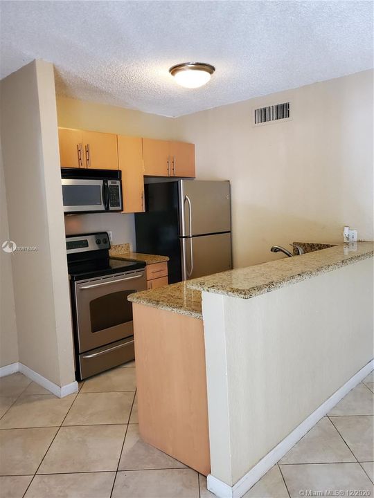 Recently Rented: $985 (1 beds, 1 baths, 600 Square Feet)