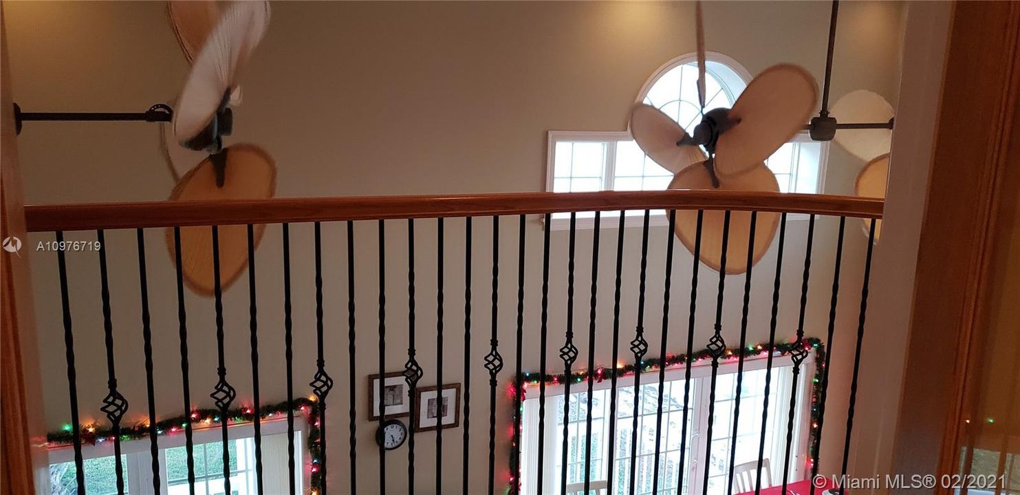 Recently Rented: $7,000 (2 beds, 2 baths, 2400 Square Feet)