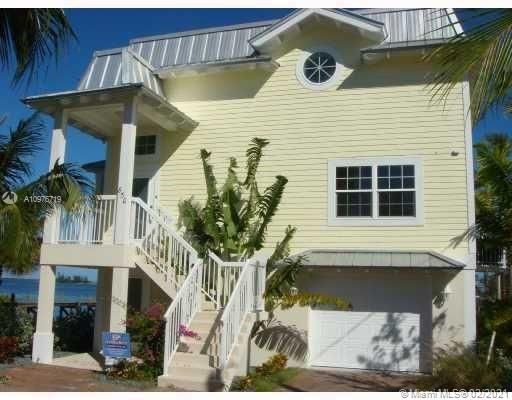 Recently Rented: $7,000 (2 beds, 2 baths, 2400 Square Feet)