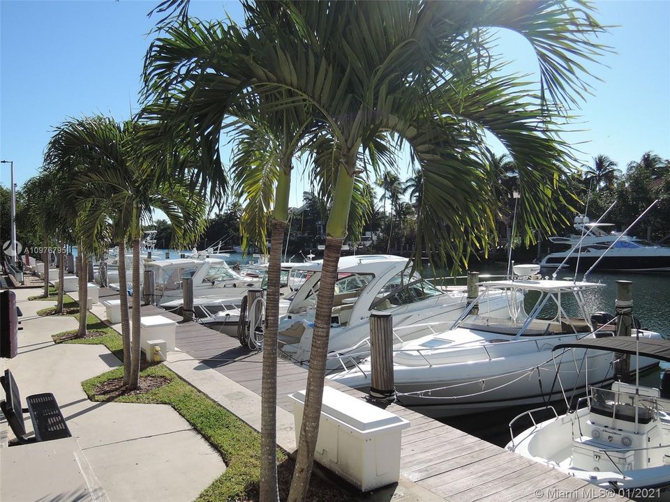 Недавно арендовано: $3,500 (2 спален, 2 ванн, 1310 Квадратных фут)