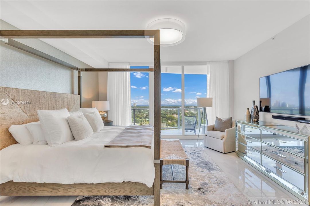 Master Suite with Ocean Views & Direct Access to the Eastern Terrace.