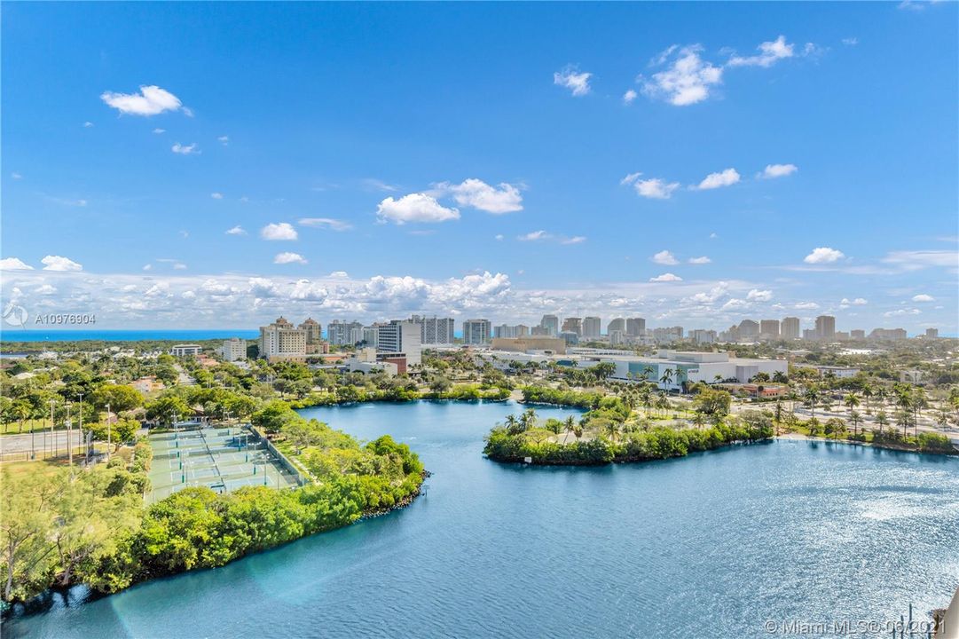 Недавно продано: $1,749,000 (3 спален, 3 ванн, 2407 Квадратных фут)