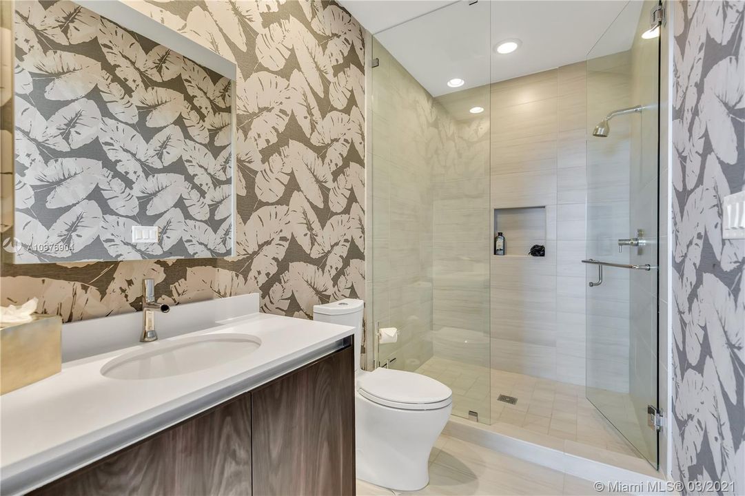 Недавно продано: $1,749,000 (3 спален, 3 ванн, 2407 Квадратных фут)