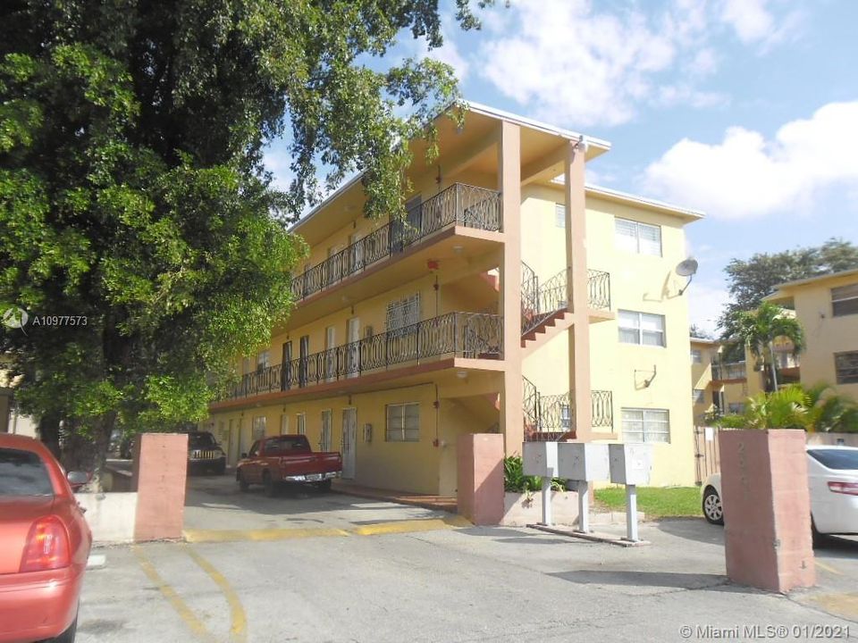 Recently Sold: $81,500 (1 beds, 1 baths, 580 Square Feet)