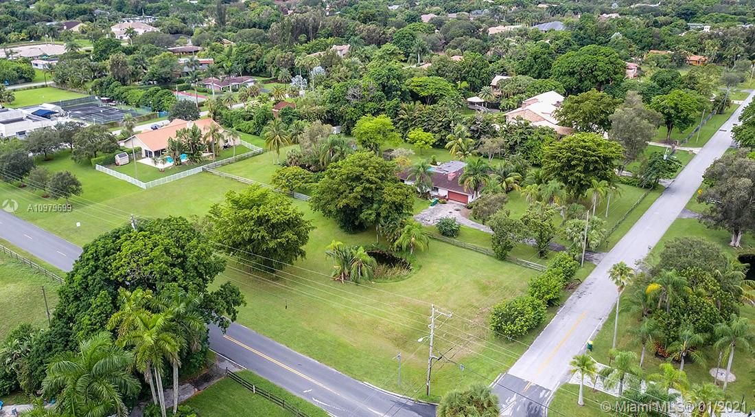 Недавно продано: $320,000 (1.02 acres)