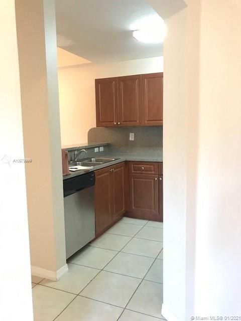 Recently Rented: $2,000 (3 beds, 2 baths, 0 Square Feet)