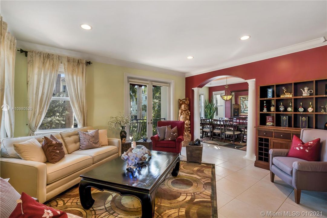 Recently Sold: $1,995,000 (4 beds, 4 baths, 2829 Square Feet)