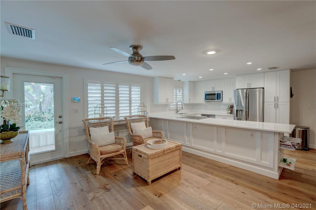 Recently Sold: $595,000 (3 beds, 3 baths, 2256 Square Feet)