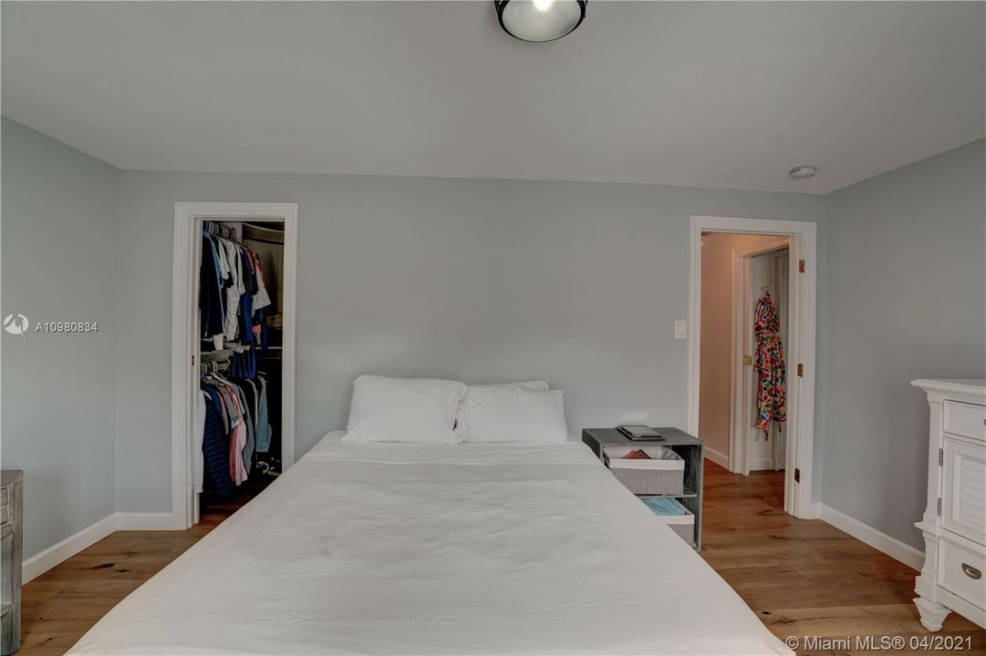 Recently Sold: $595,000 (3 beds, 3 baths, 2256 Square Feet)