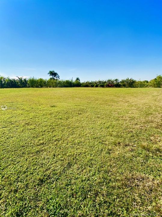 Vendido Recientemente: $258,000 (2.50 acres)