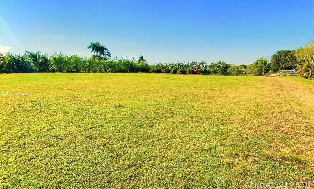 Vendido Recientemente: $258,000 (2.50 acres)