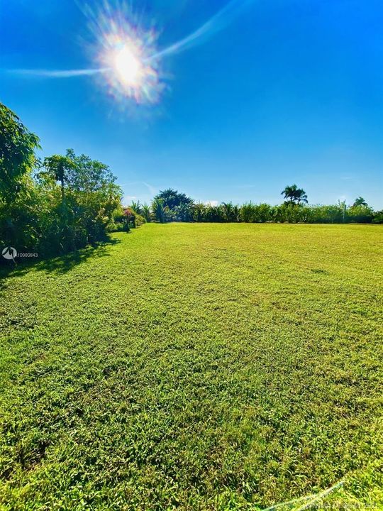 Vendido Recientemente: $258,000 (2.50 acres)