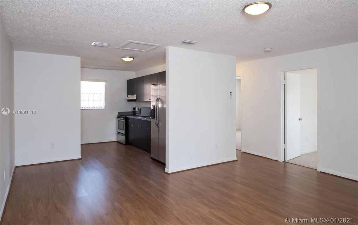 Недавно продано: $332,000 (0 спален, 0 ванн, 1680 Квадратных фут)