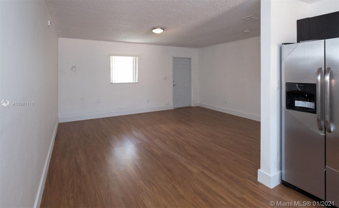 Недавно продано: $332,000 (0 спален, 0 ванн, 1680 Квадратных фут)