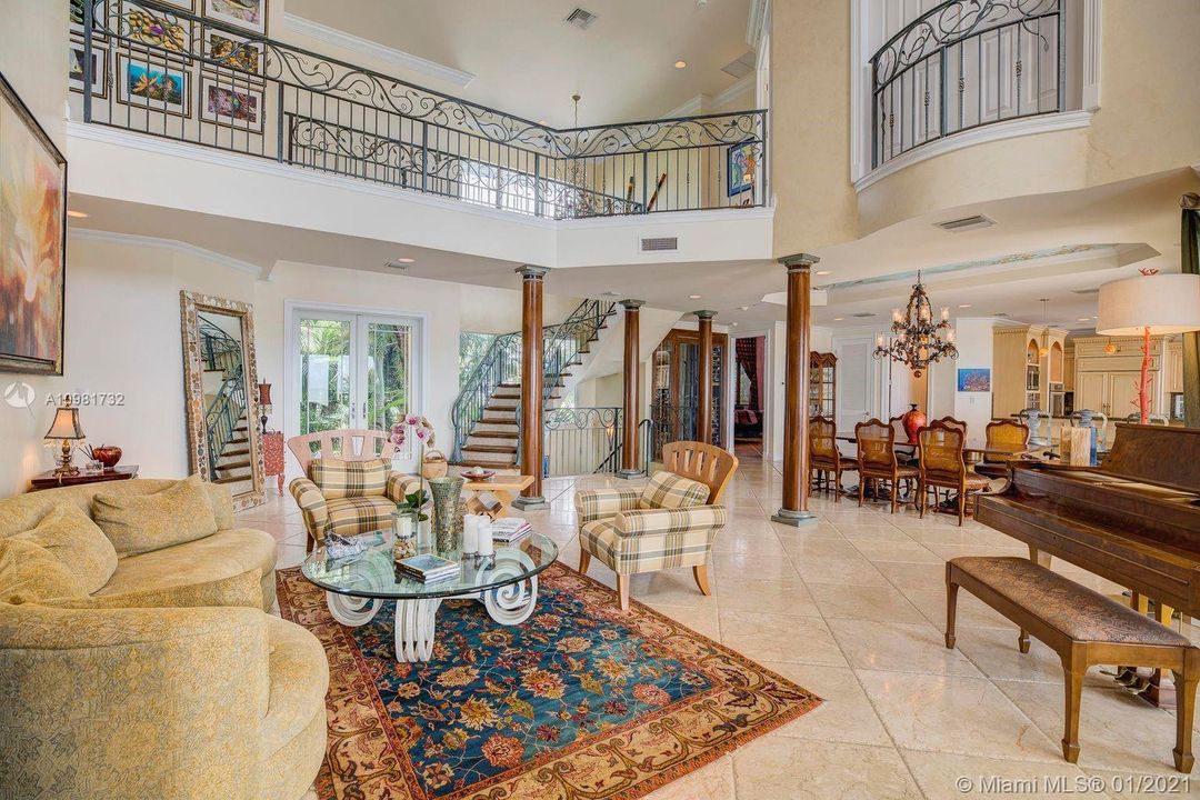 Recently Sold: $4,900,000 (4 beds, 4 baths, 0 Square Feet)