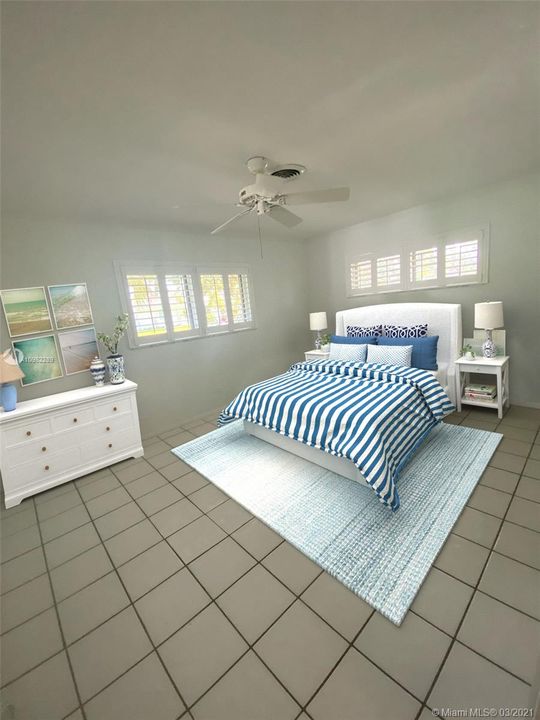 VIRTUALLY STAGED/ 2ND BEDROOM