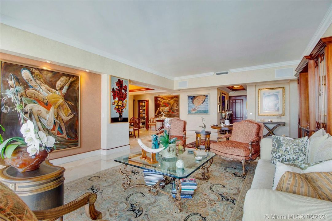 Recently Sold: $2,700,000 (4 beds, 4 baths, 3257 Square Feet)